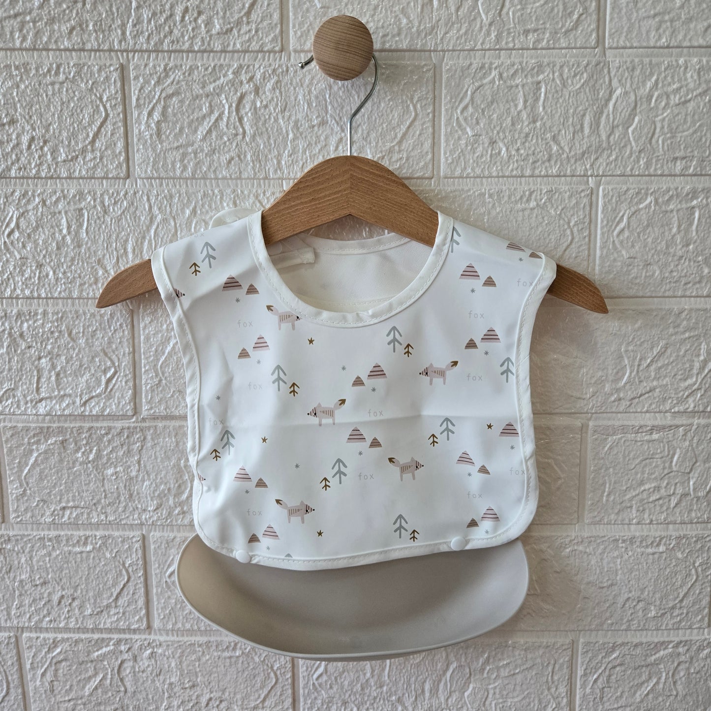 Waterproof Round Collar Bib & Food Catcher