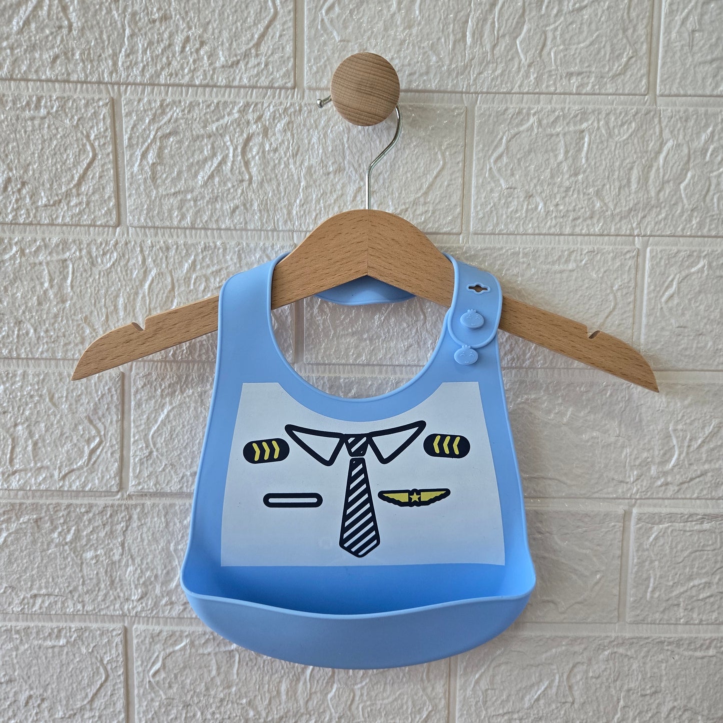 Light Weighted Character Silicone Bib